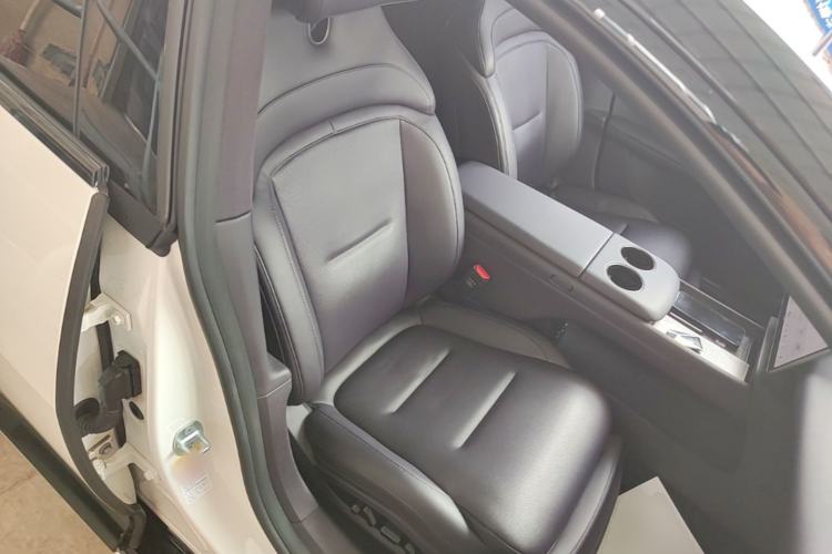 Used Avatr 06 2025 Ultra Pure Electric Edition Right Front Seat