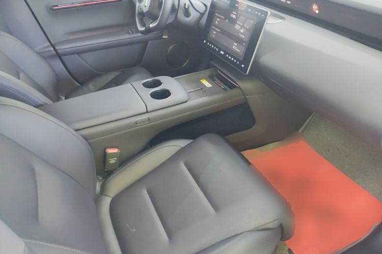 Used Avatr 06 2025 Ultra Pure Electric Edition Right Front Seat