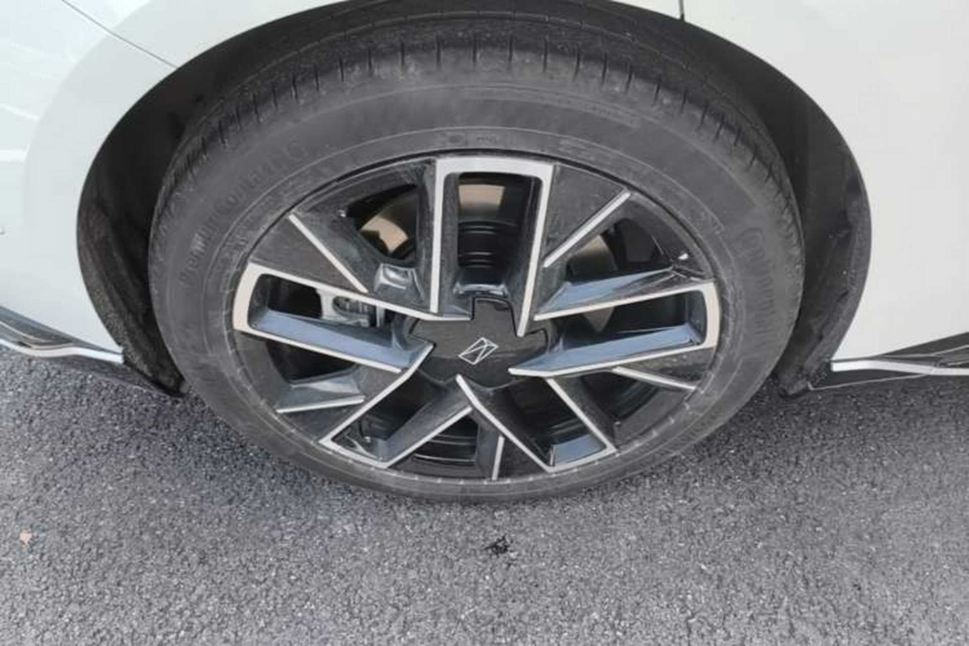 Used Avatr 06 2025 Max All-Electric Version Right Rear Wheel Hub