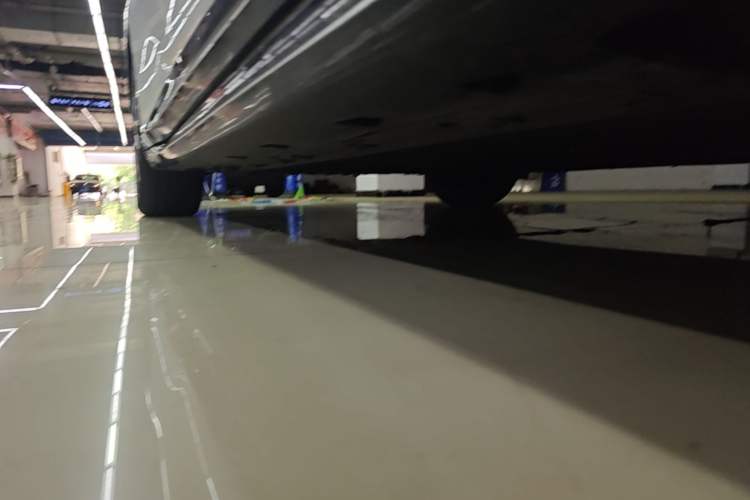 Used Avatr 06 2025 Ultra Pure Electric Edition Right Side Sill