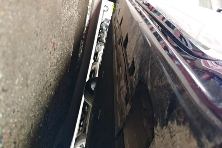 Used Avatr 06 2025 Ultra Pure Electric Edition Right Side Sill