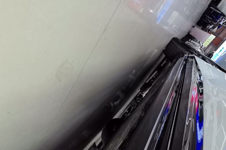 Used Avatr 06 2025 Ultra Pure Electric Edition Right Side Sill