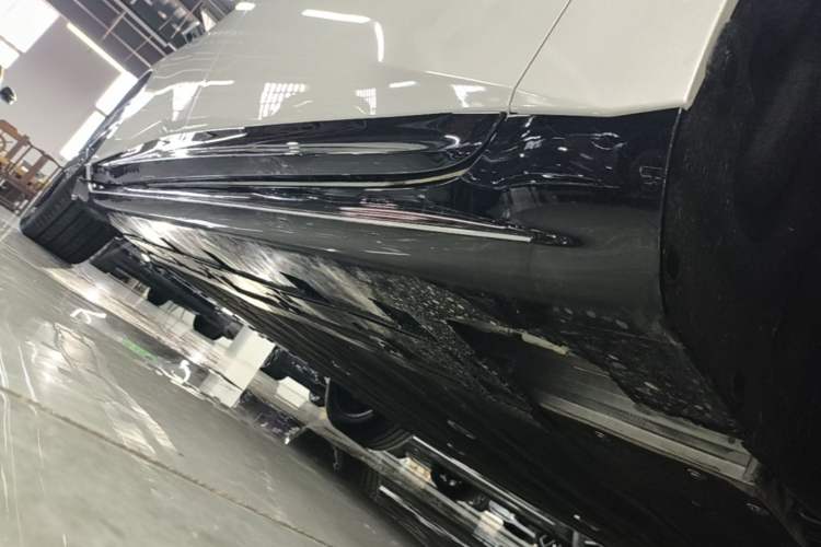 Used Avatr 06  Right Side Sill