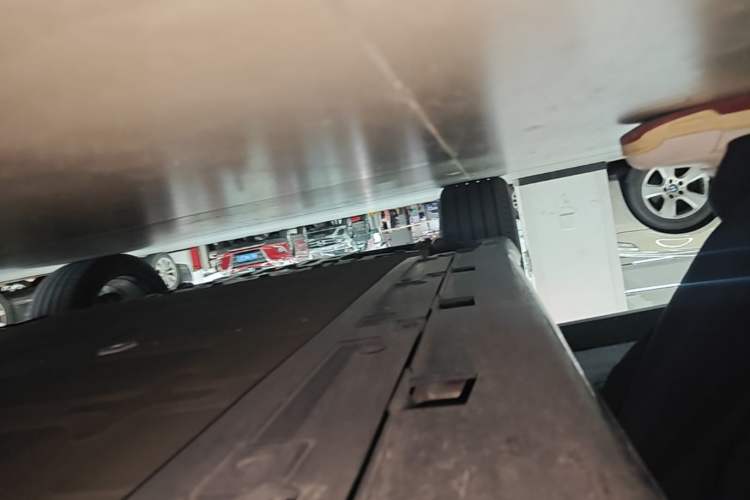 Used Avatr 06 2025 Ultra Pure Electric Edition Right Side Sill
