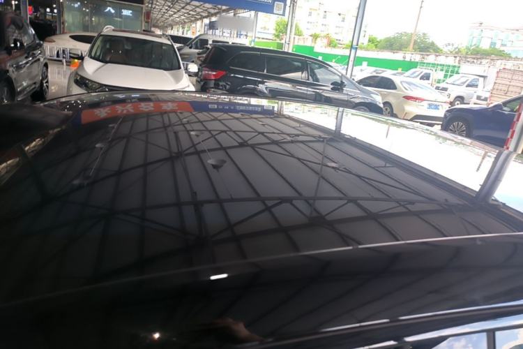 Used Avatr 06 2025 Ultra Pure Electric Edition Roof