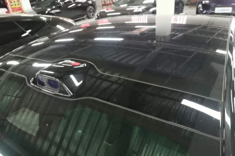 Used Avatr 06 2025 Ultra Pure Electric Edition Roof