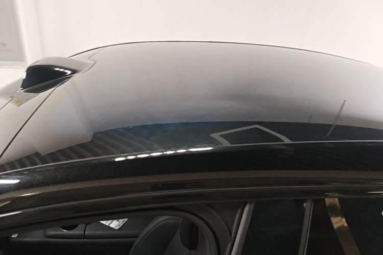 Used Avatr 06 2025 Ultra Pure Electric Edition Roof