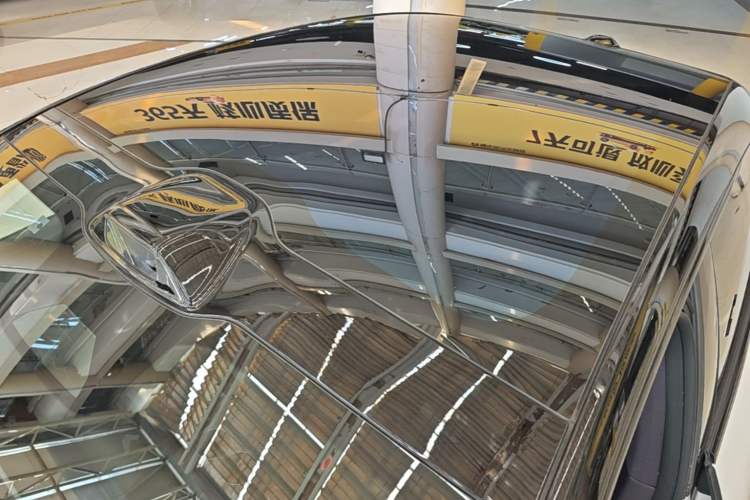 Used Avatr 06 2025 Ultra Pure Electric Edition Roof