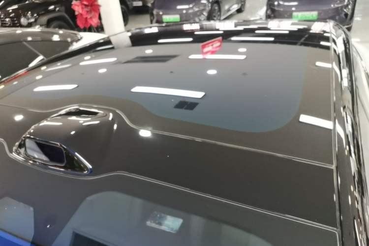 Used Avatr 06 2025 Ultra Pure Electric Edition Roof