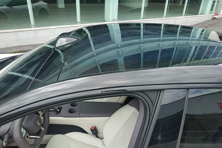 Used Avatr 06 2025 Max Extended-Range Edition Roof