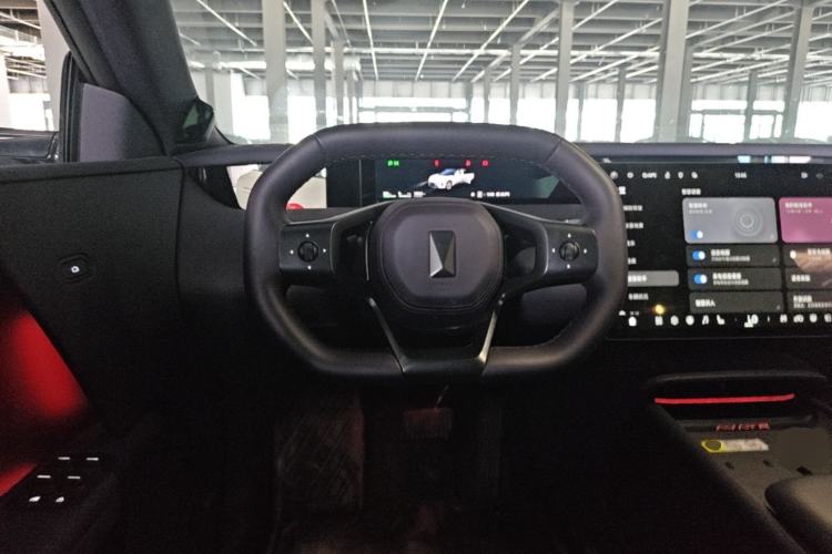 Used Avatr 06 2025 Ultra Pure Electric Edition Steering Wheel