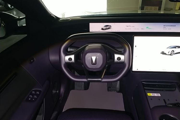 Used Avatr 06 2025 Ultra Pure Electric Edition Steering Wheel