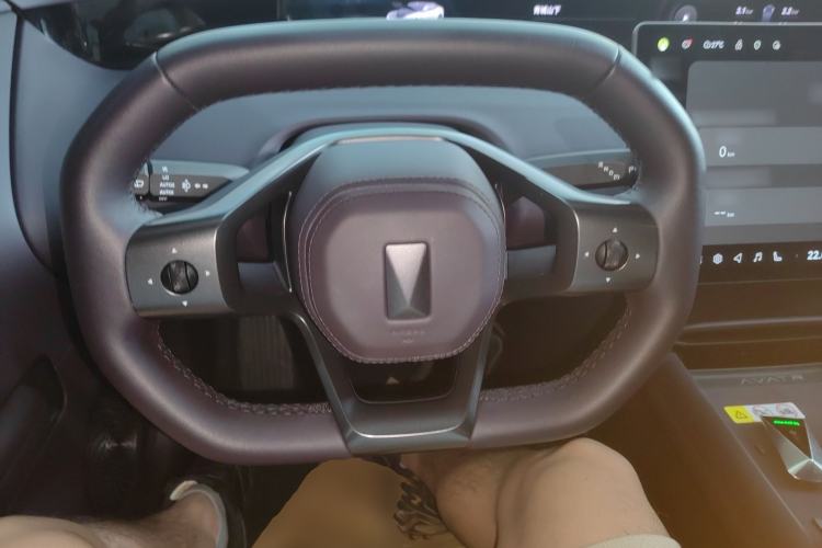 Used Avatr 06 2025 Ultra Pure Electric Edition Steering Wheel