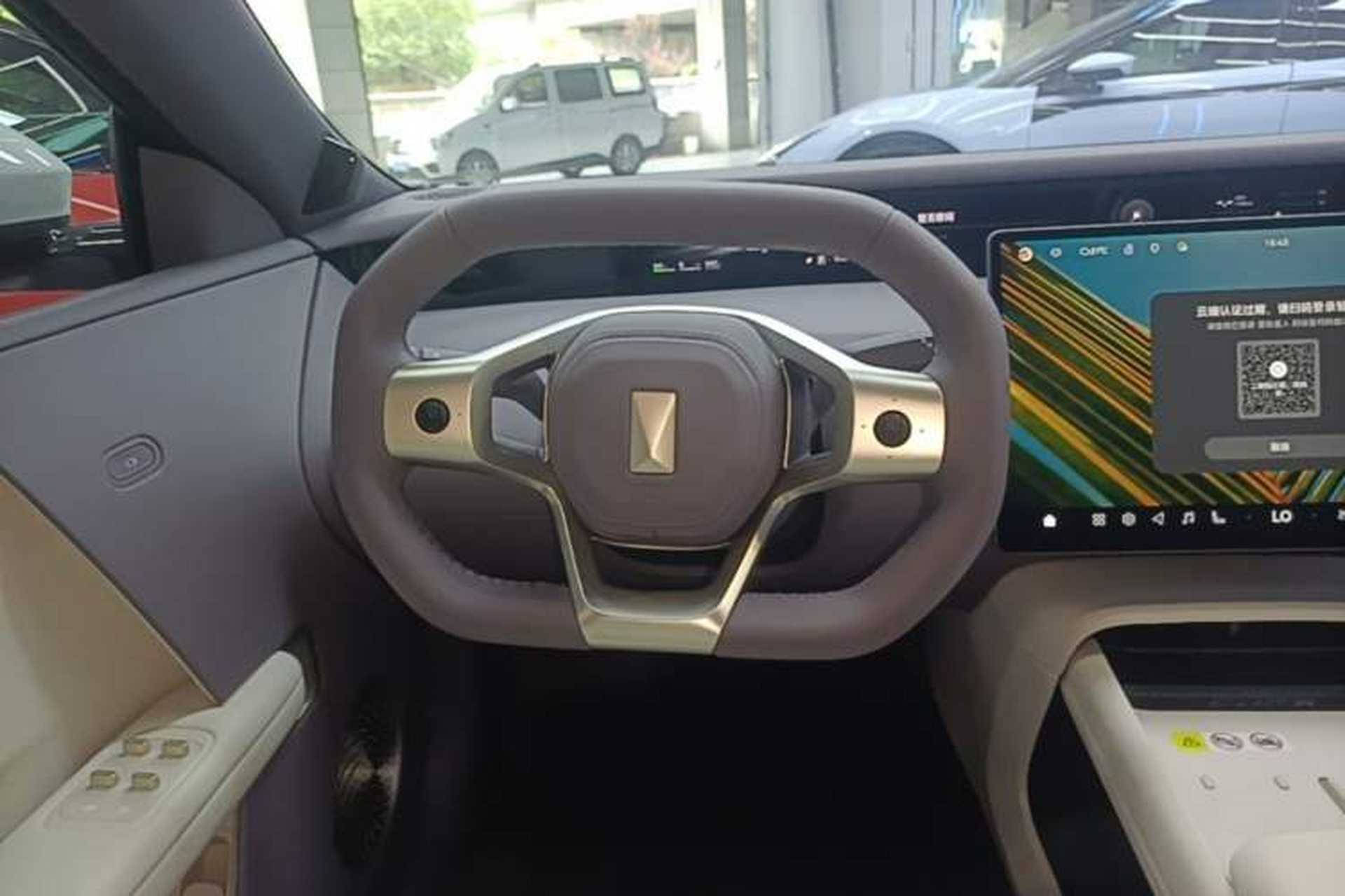 Used Avatr 06 2025 Max All-Electric Version Steering Wheel