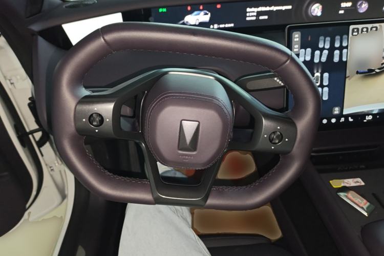Used Avatr 06 2025 Ultra Pure Electric Edition Steering Wheel