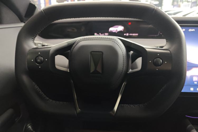 Used Avatr 06 2025 Ultra Pure Electric Edition Steering Wheel