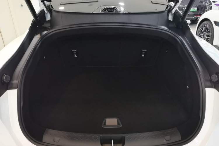 Used Avatr 06 2025 Ultra Pure Electric Edition Trunk