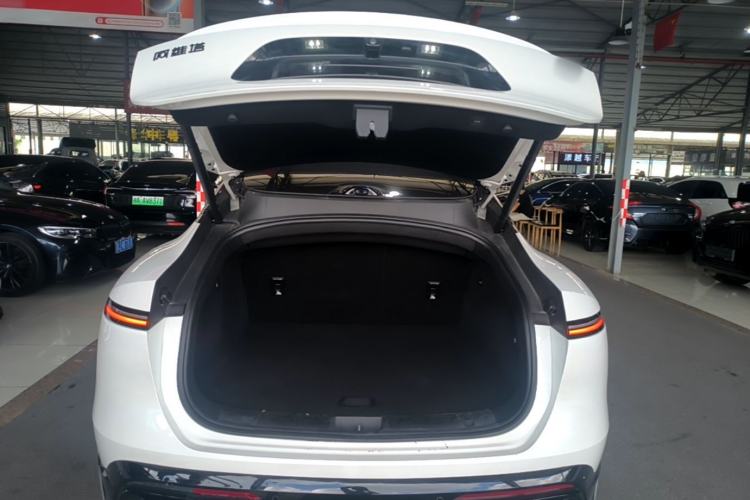 Used Avatr 06 2025 Ultra Pure Electric Edition Trunk