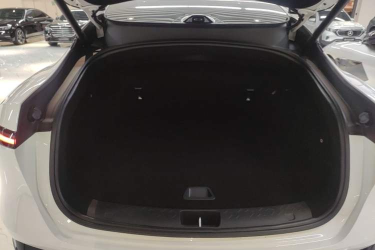 Used Avatr 06 2025 Ultra Pure Electric Edition Trunk