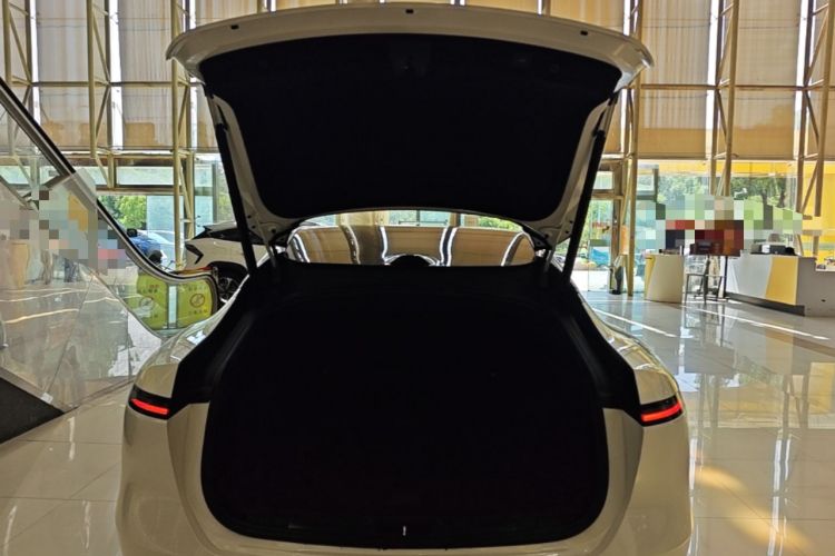 Used Avatr 06 2025 Ultra Pure Electric Edition Trunk