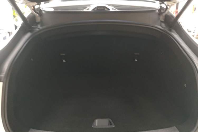 Used Avatr 06 2025 Ultra Pure Electric Edition Trunk