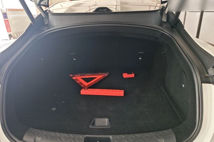 Used Avatr 06 2025 Ultra Pure Electric Edition Trunk