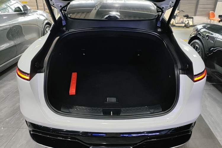 Used Avatr 06 2025 Ultra Pure Electric Edition Trunk