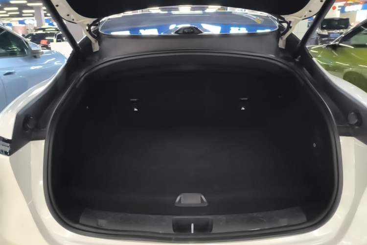 Used Avatr 06 2025 Ultra Pure Electric Edition Trunk