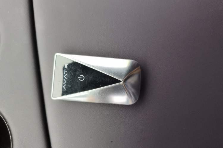 Used Avatr 06 2025 Ultra Pure Electric Edition Vehicle Key