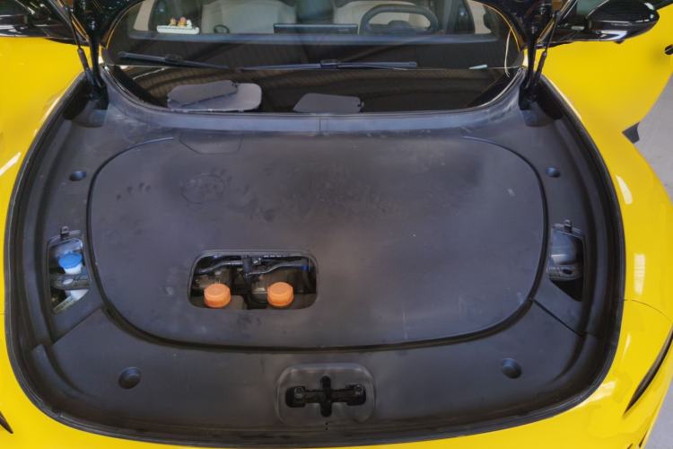 Used Avatr 06 2025 Max Extended-Range Edition Engine Bay