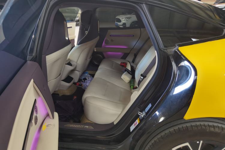 Used Avatr 06 2025 Max Extended-Range Edition Left Rear Seat