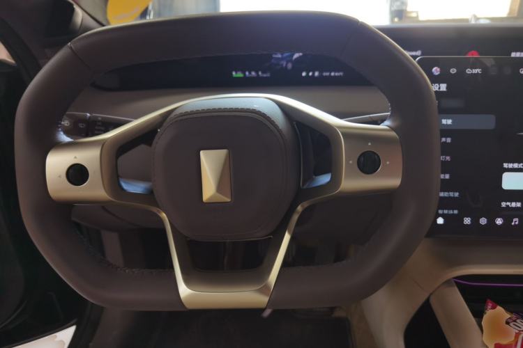 Used Avatr 06 2025 Max Extended-Range Edition Steering Wheel