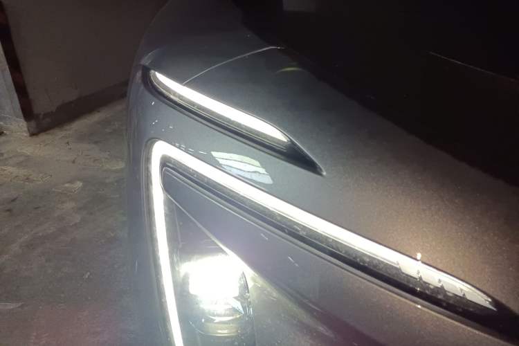 Used Avatr 07 2024 Max Extended-Range Edition Right Front Headlight