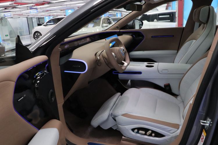 Used Avatr 07 2024 Pro Extended-Range Edition Interior 2
