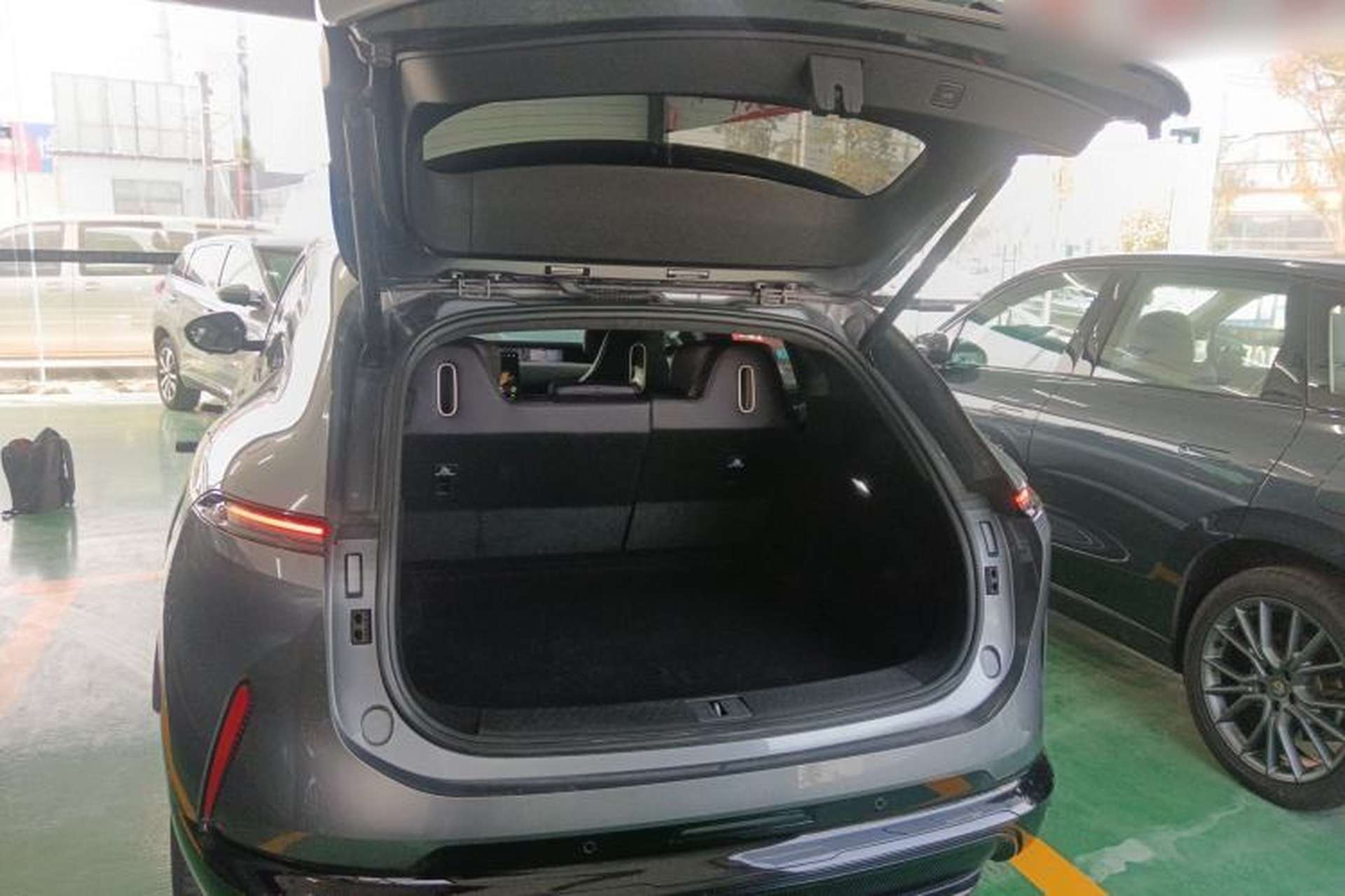 Used Avatr 07 2024 Max Extended-Range Edition Trunk