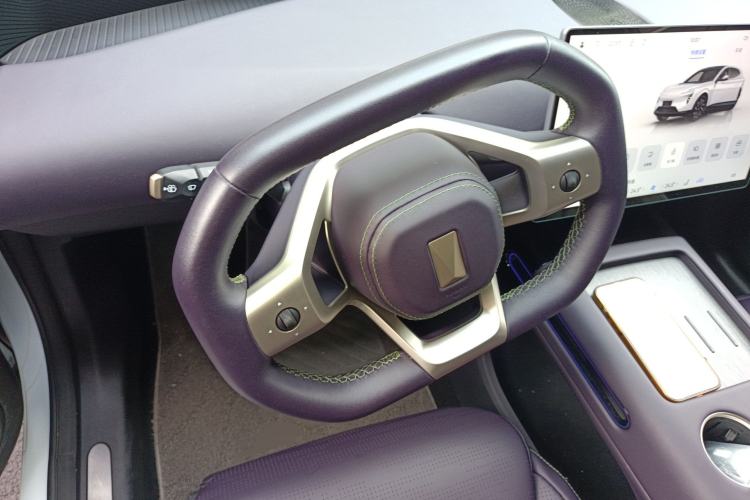 Used Avatr 07 2024 Pro+ All-Electric Version Steering Wheel