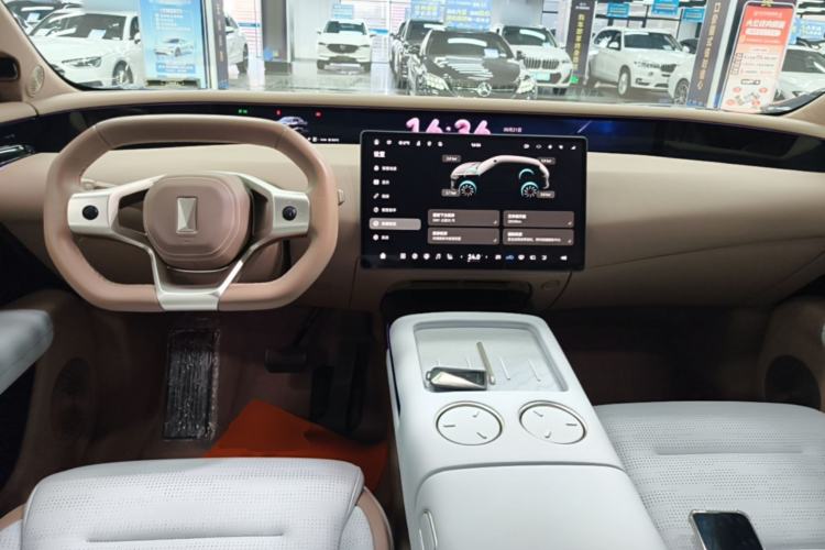 Used Avatr 07 2024 Max Extended-Range Edition Center Console