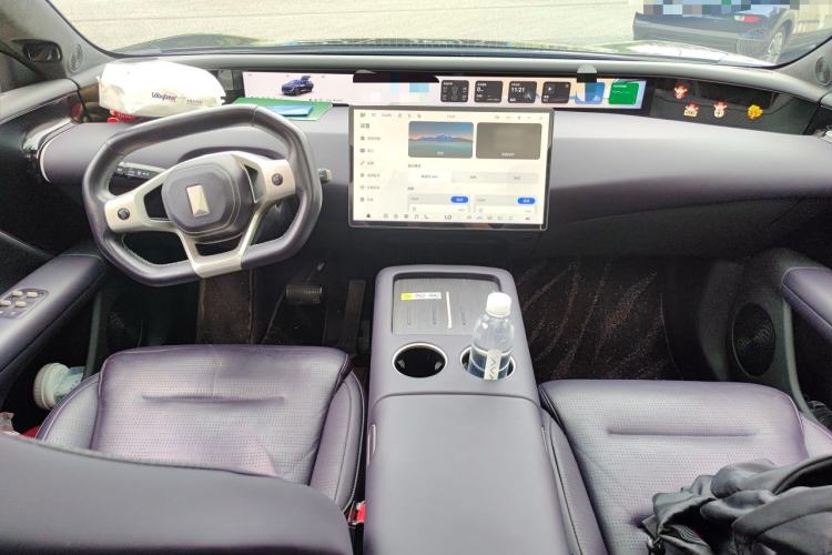 Used Avatr 07 2024 Max Extended-Range Edition Center Console