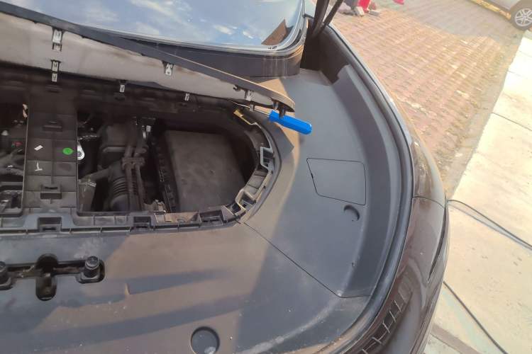 Used Avatr 07 2024 Pro Extended-Range Edition Engine Bay Left