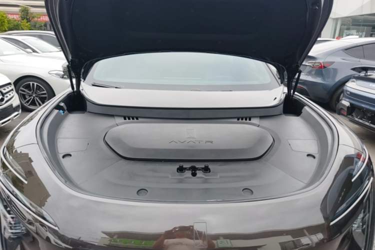 Used Avatr 07 2024 Pro+ Range-Extended Edition Engine Bay