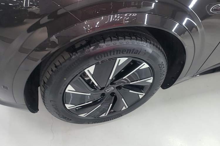 Used Avatr 07 2024 Max Extended-Range Edition Exterior 4