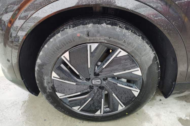 Used Avatr 07 2024 Pro+ All-Electric Version Exterior 4