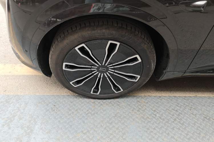 Used Avatr 07 2024 Pro+ Range-Extended Edition Exterior 4