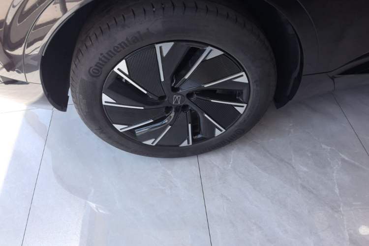 Used Avatr 07 2024 Max Extended-Range Edition Exterior 5