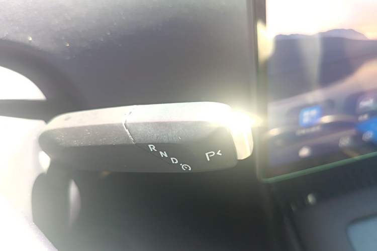 Used Avatr 07 2024 Ultra Range-Extended Four-Wheel Drive Gear Lever