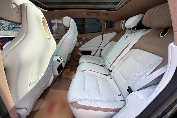 Used Avatr 07 2024 Ultra Range-Extended Four-Wheel Drive Interior 3
