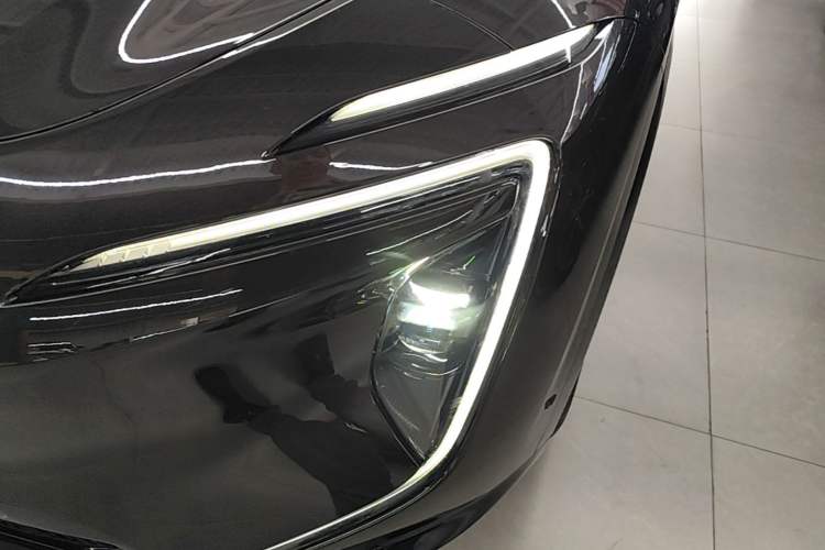 Used Avatr 07 2024 Max Extended-Range Edition Left Front Headlight