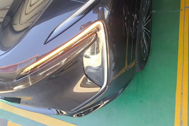 Used Avatr 07 2024 Max Extended-Range Edition Left Front Headlight