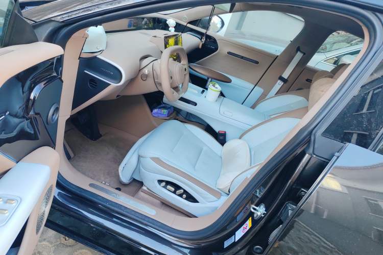 Used Avatr 07 2024 Max Extended-Range Edition Left Front Seat