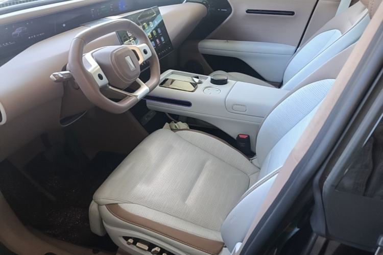 Used Avatr 07 2024 Max Extended-Range Edition Left Front Seat